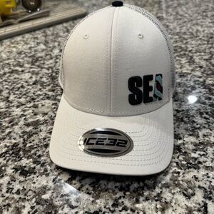 Ice32 White Seattle Kraken Hat